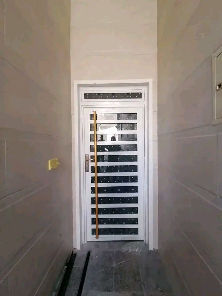 سلام عليكم تفصال باب شبابيك حديد تركي ثقيل 2ملم ***********واتساب
