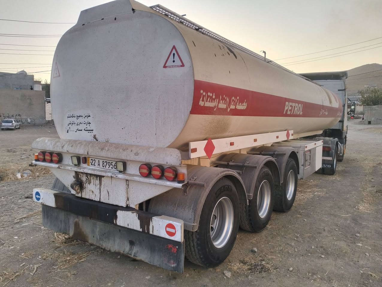 للبیع  تاخم تایر جدید
کاهربای جدید  ، بانص جدید ،هوایات کل بشرط ، دناکیر صنی مربع ، مودیل 2015 , سعر  ***********
