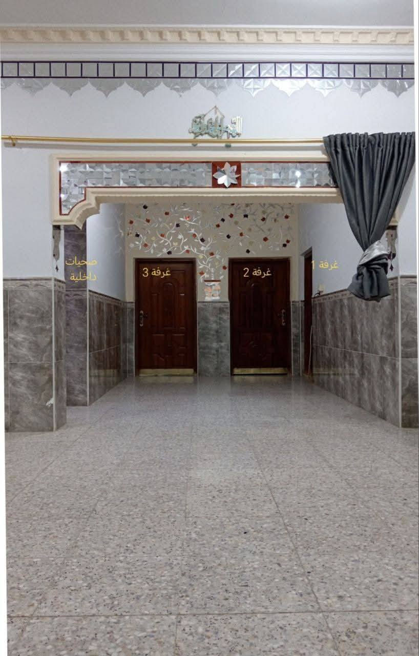 اعلان ٢٢٤
🔴 بيع مستعجل تم تنزيل السعر ٩٠

السلام عليكم
بيت للبيع خلف جامعة ساوة الاهلية 
مساحتة 1000متر زراعي اسهم سند 25 مسيجة كلها 
 البناء 350 متر يتكون من 3 غرف والرابعة صغيرة (مخزن) ومطبخ حار وبارد كبير واستقبال وصالـة وصحيات داخلية وخارجية البناء طابوك والسطح كونكريت مسلح السعر ٩٠
للاستفسار *********** مكتب السكن للعقار بالقشله مجاور حسينية مجلي
