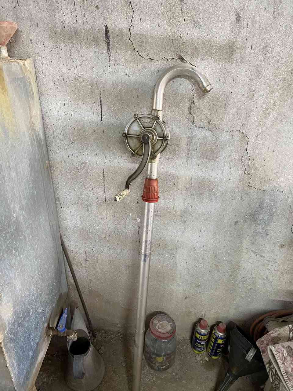 غراض مال محل بنجرجي
خالعه مال تايرات حجم 22 بعده جديد اسبانه ماطاخه بس يرادله تنضيف 
معبات مال دهن من نص لتر ليحد 4 لتر
بم مال دهن مرميل ***********
