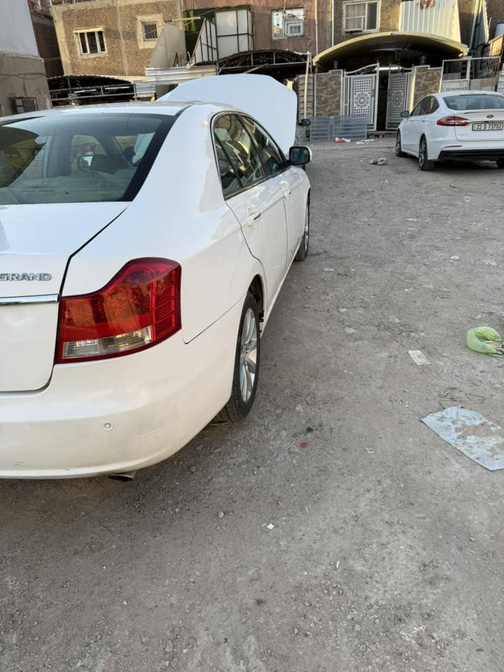 ام كراند 13 محرك 2400
صبغ حزام للجماليه
كير محرك مكفول 
حداديه وكهربائيات كله شغال 
نقص فقط تبريد 
السعر 63 وبيها مجال
تحويل مباشر  
للاتصال فقط 
***********
