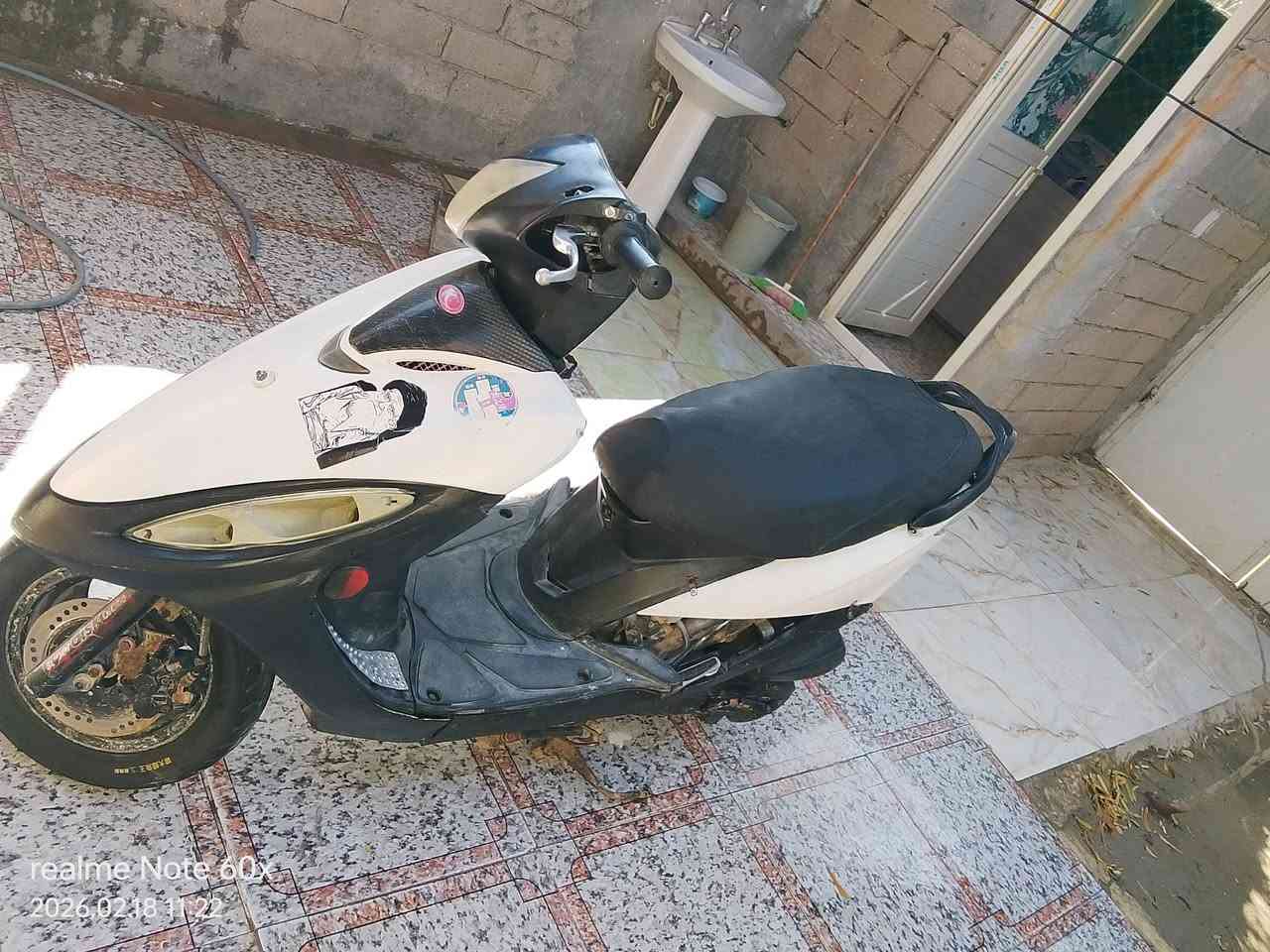 السلام عليكم دراجه كامكو G4للبيع او مراوس
دراجه حلوه وسريعه شلعه ومعدل ما مفتوحه بس ولفات شغاله نكره سلف بأي وقت 

لايت عالي ناصي ورماش باتري جديد صالنصه FM وباقي الكهربائيات كلها شغاله عوزها بس ربط وترتيبات انه ما فارغلها السعر{300 وبيها مجال حك الجيه} مكان ناصريه مركز


**إذا كنت صاحب هذا الإعلان وتريد حذفه لأي سبب، رجاءا أرسل رسالة إلى الدعم الفني**