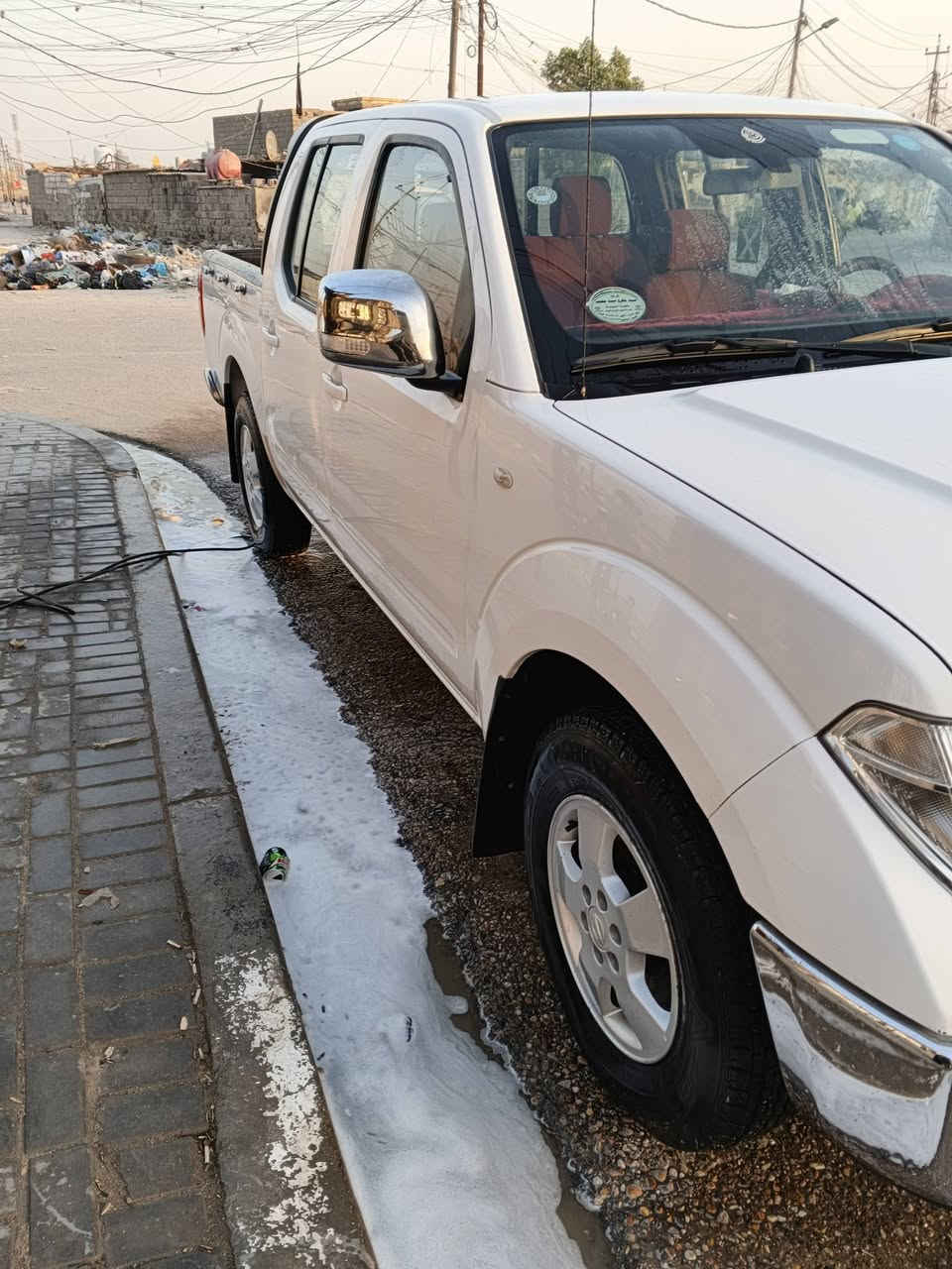 السلام عليكم للبيع نيسان نيفارة 
موديل 2013
كير عادي
ماشيه 110
السيارة مكفوله كفالة عامه 

السيارة جديدة وجاهزة من كلشي رقم اربيل راعيه عربي  السنويه 🪪لغاية 2031 مكينه وكير وحداديه وتبريد وتخم تاير كله جديد 
السعر //120
الاستفسار اكثر اتصل (***********)
عنوان السياره البصرة القبله حي القائم 
شرط الي ياخذ يحول
