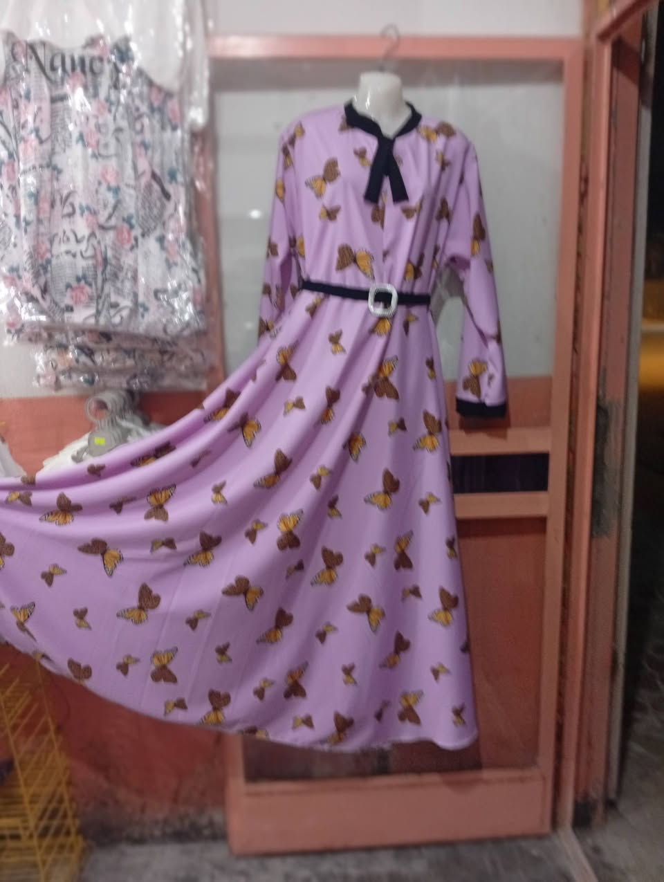 هلو حبيباتي اليوم جبت فساتين اتخبل نقشات والوان تجنن الاسعار داخل الصور يوجد توصيل بغداد محافضات والمناطق القريبة 
عنوان المحل قرية عشرة نزلة السوك محلات ابو نهاد


**إذا كنت صاحب هذا الإعلان وتريد حذفه لأي سبب، رجاءا أرسل رسالة إلى الدعم الفني**