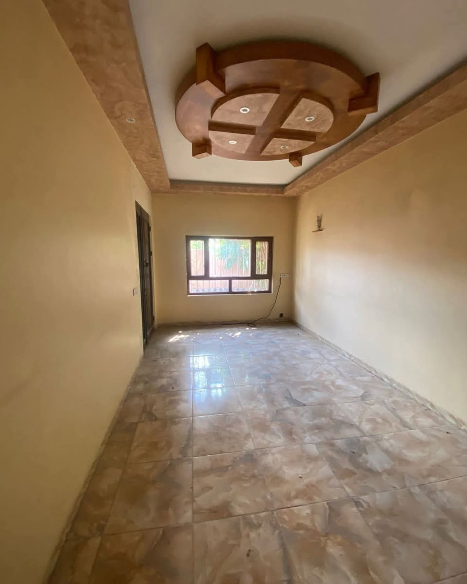 🏠اعلان اعلان
دار للبيع
موقع مميز
~~~~~~~~~~~
📄طابو ملك صرف
🧱بناء درجه اولى
~~~~~~~~~~~~
راحه بال✔️
استقرار✔️
هدوء✔️
~~~~~~~~~~~~
📐المساحه:-150م
📐الواجهة :-7.5م
~~~~~~~~~~~
📍الموقع :تسعين
قرب حضانه العائلة
سنه البناء 2015
~~~~~~~~~~~
💸السعر :-علق ب(تم) يوصلك السعر مناسب 
~~~~~~~~~~~
الطابق الاول  يحتوي:-
كراج+ استقبال +مطبخ 
غرفتين نوم+هول+صحيات
~~~~~~~~~~~
الطابق الثاني يحتوي على:
غرفه نوم+هول
~~~~~~~~~~~
للاستفسار اكثر الاتصال على
***********📱
~~~~~~~~~~~
نستقبل جميع العروض 
🏠السكنيه  🏛️التجاريه
