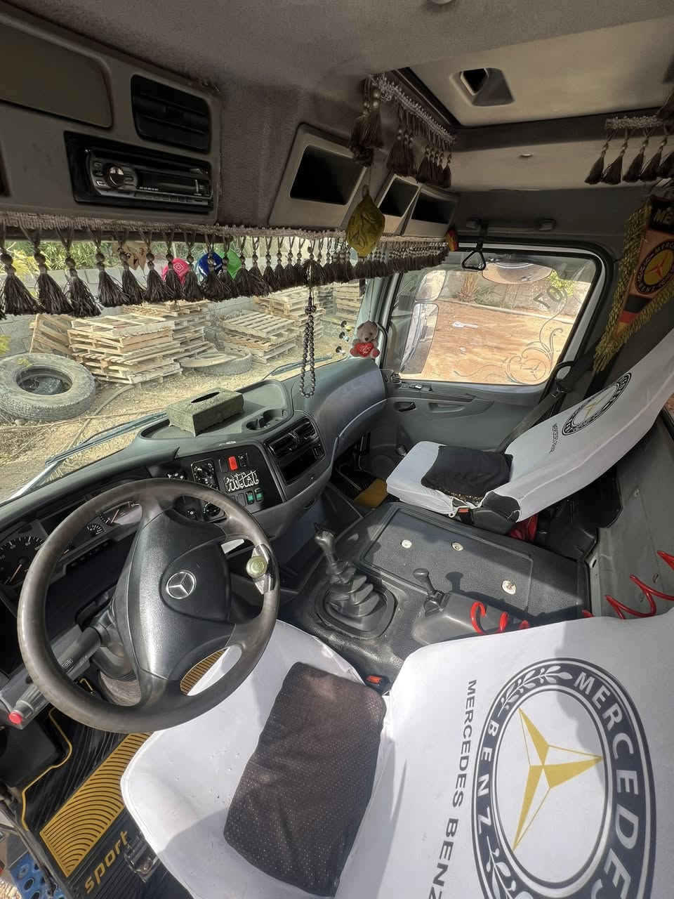 اتيكو قلاب للبيع 
موديل 2006
رقم سليمانية سنويه وهزة جديد 2030
فول مواصفات 
كير عادي 

***********
