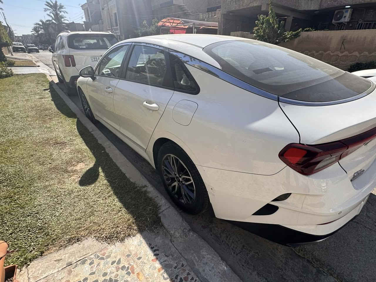 موديل 2022
ماشي 56 الف كيلو
مكينه 2000 دوش
سياره بيها رصعه. بل جاملغ امامي 
وبارد بل جاملغ يسره امامي 
وشبر بل صندوق صبغ مأشر عليه
سياره بأسمي
سياره مواصفات عاديه
مكاني. بغداد سيديه
السعر 180 وبي مجال قليل
اتصال عله رقم ***********
