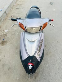 بريز لايت عالي  دراجة تشتغل نكره سلف وهندر نقصها باتري وبيها كلج امامي...