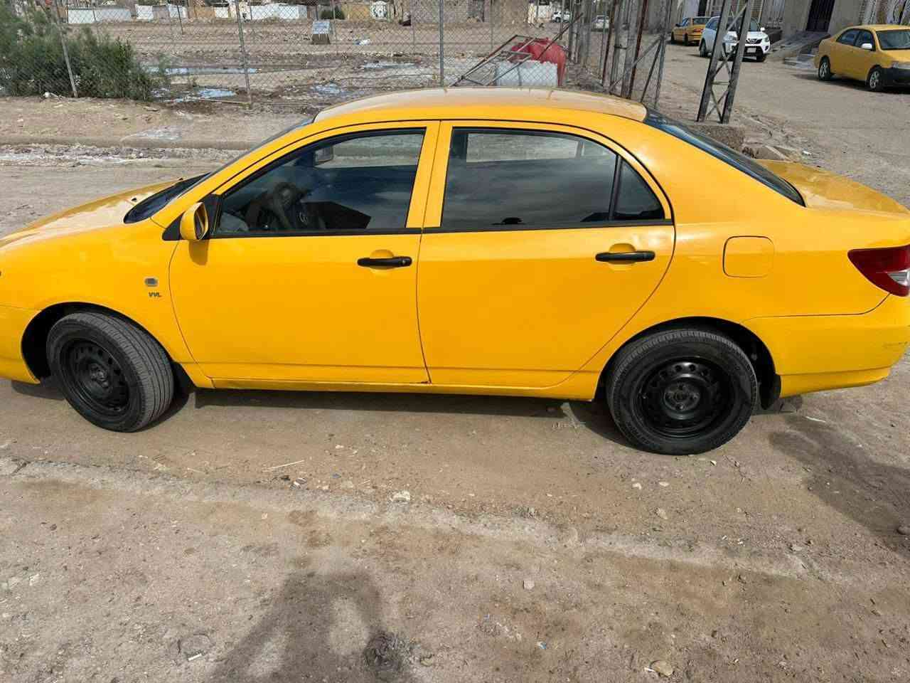 السلام عليكم سياره بيوايدي اف٣موديل ١٩سياره كفاله عامه منكلشي سياره جديده سنويه جديده مصفره هيئه وقرامات وبسمي الشراي يتصل لان مامتواجد على النت مكاني ميسان***********))السعر٧٠وبيها مجال
