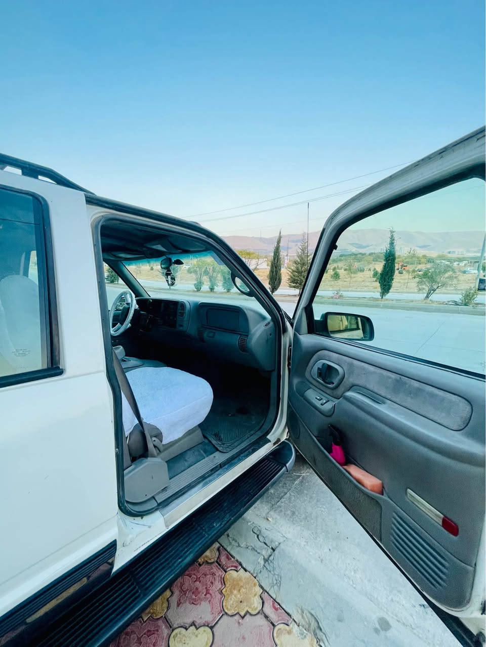 *********** گێڕو مەکینە دەبل ئەکسل  تەقەو رەقە فەحسی مۆدیر تازەیە  ٤ تایەو ویلی لۆکی لەژیرە  سەیارە یلتازەیە لۆک ماوەتەوە  ٣ پارجەی بۆیاخە لە سلیمانیم السليمانية, العراق
