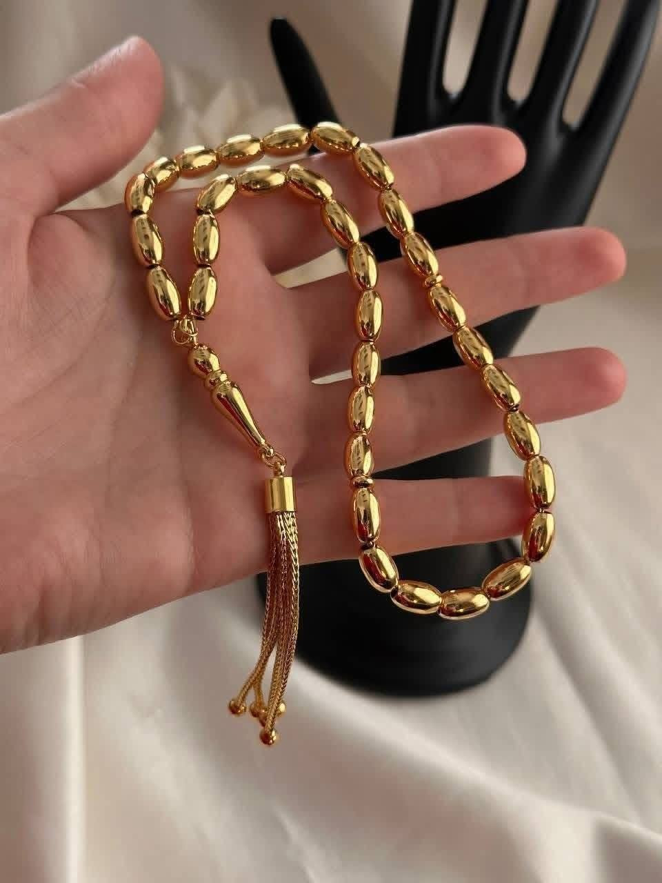 📿 سبحة فاخرة 33 حبة 📿

سبحة للرجال والنساء 💕

بتصميم راقي ولمسة ذهبية أنيقة 💛

الأصلية الفاخرة مكفولة 💯 وغير قابلة للصدأ 📿✔️💯

تفاصيله مرتبة ولمعته تجذب من أول نظر
أختيار مثالي للذوق العالي والهدايا 🎁 

السعر 12 الاف 
🚘يوجد خدمة توصيل لجميع محافظات العراق ٤ الاف🚘


**إذا كنت صاحب هذا الإعلان وتريد حذفه لأي سبب، رجاءا أرسل رسالة إلى الدعم الفني**