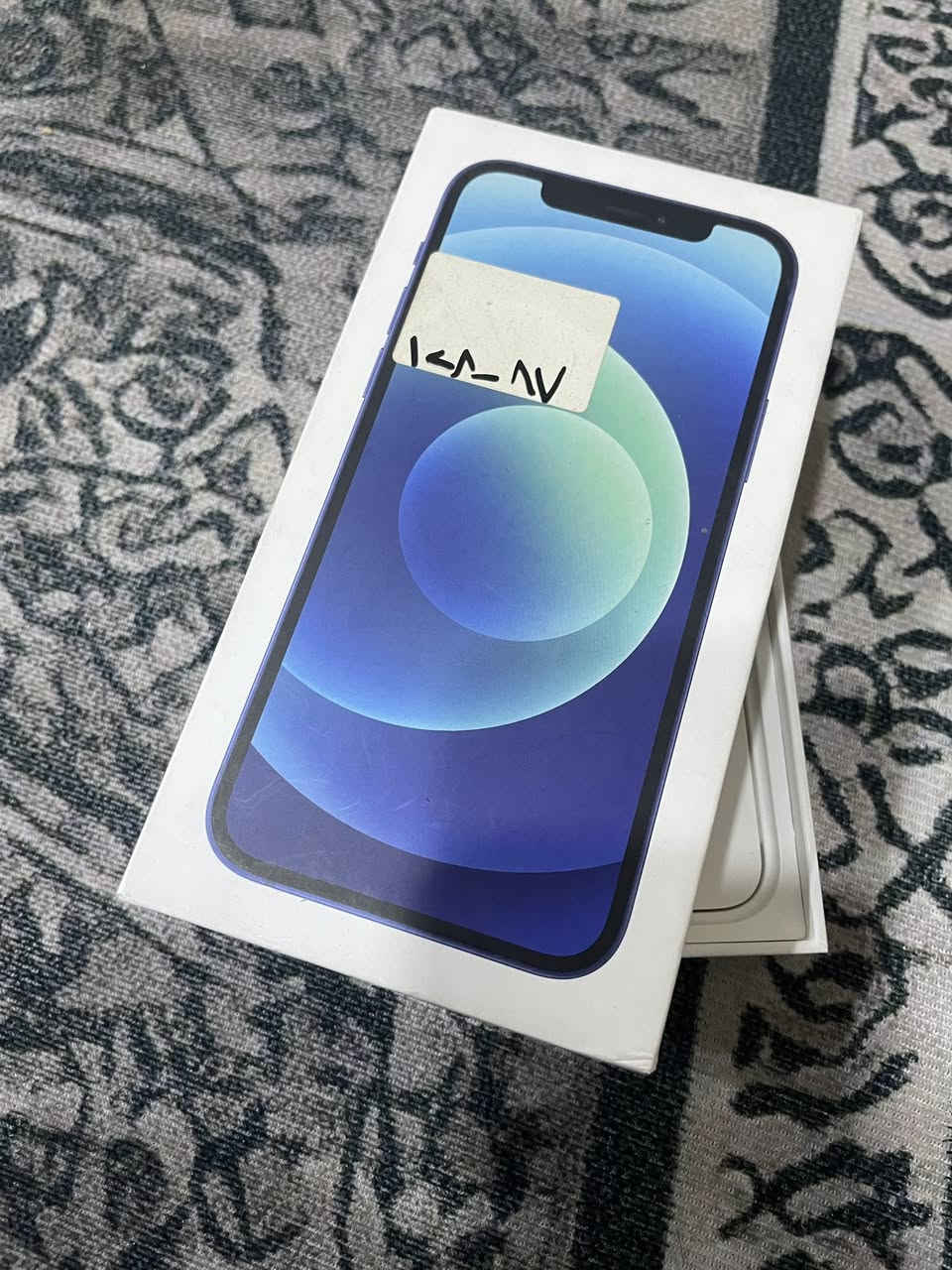 السلام عليكم
ايفون 12 عادي حهاز وتر بروف اي صيانه ما داخل 
ذاكره 128 بطاريه 87
ملحقاته كامله 
سعر 400 الف مرواس اذا اكو مكاني بغداد 
متواجد خاص ماسنجر وتساب
***********
