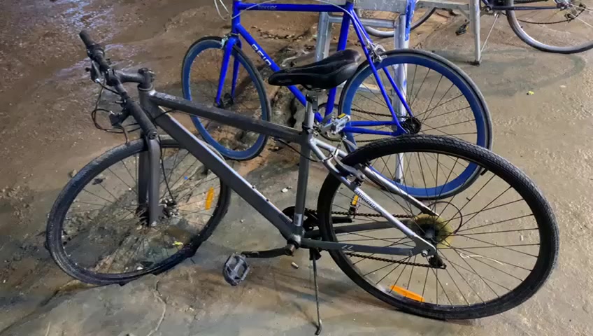 سلام عليكم شباب بيسكلات جبليه مال باله ياباني سعر خاص


**إذا كنت صاحب هذا الإعلان وتريد حذفه لأي سبب، رجاءا أرسل رسالة إلى الدعم الفني**