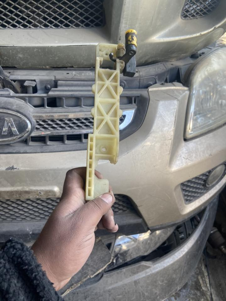 السلام عليكم ورحمة وبركاته وصلت غراض سبورتج توسان شتريد موجود بيبيان بيض بيبيان سلفر لايت بك لايت رباعة سلفر ابيض سوناتة مضلع موجود 
طالبية مجمع الاصدقاء مجاور الشارقة ***********
