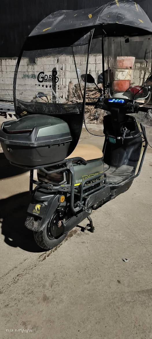 سلام عليكم بايسكل شحن للبيع ٦بطاريه جديد فول نظافه كهربيات كلها شغلاه شرط فول مكان كركوك ***********
