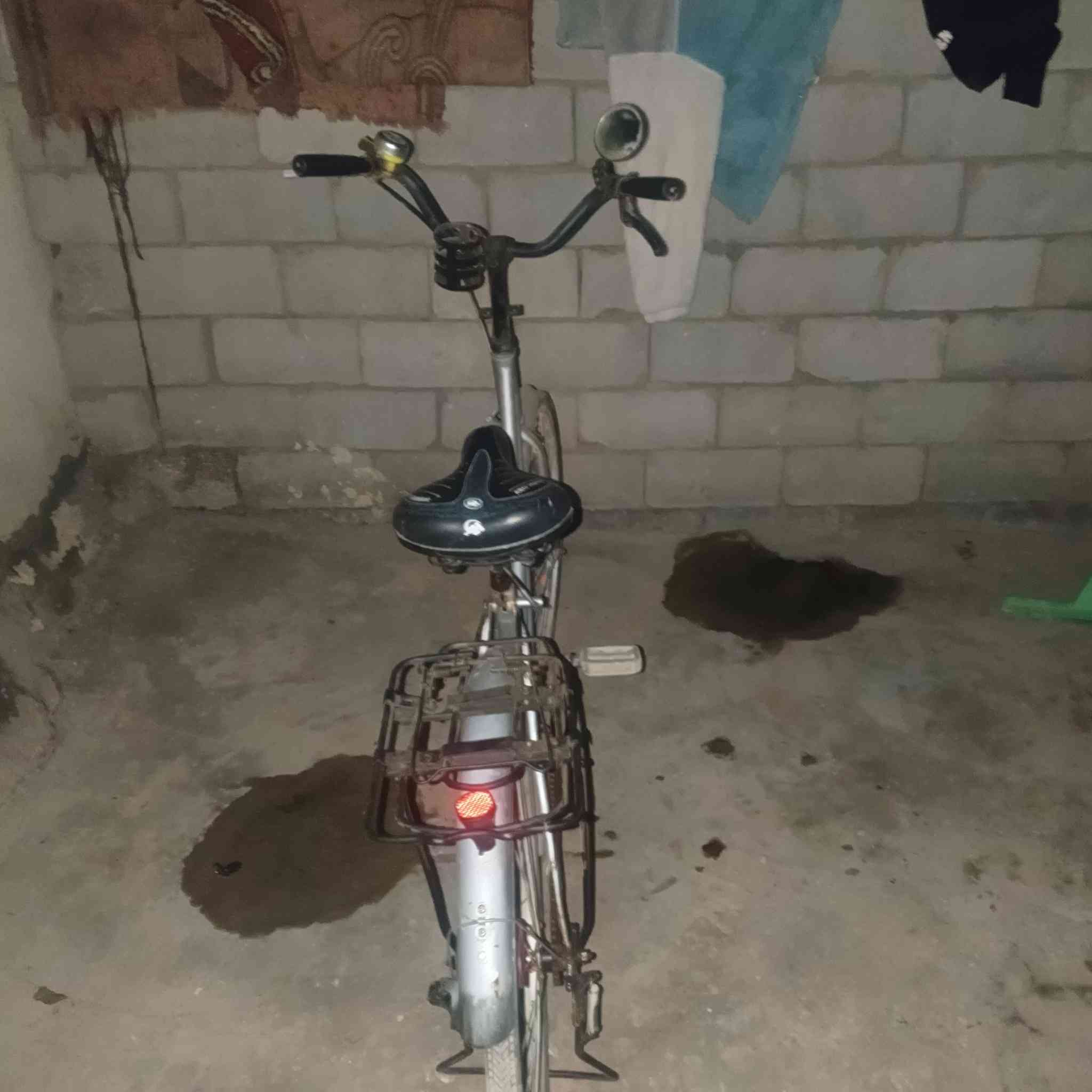 سلام عليكم باسكل اخو الجديد مصبوغ حراري للبيع حجم26قيم بل يرضي الله وخذه الخاص مفتوح او اتصال ع رقم ***********
