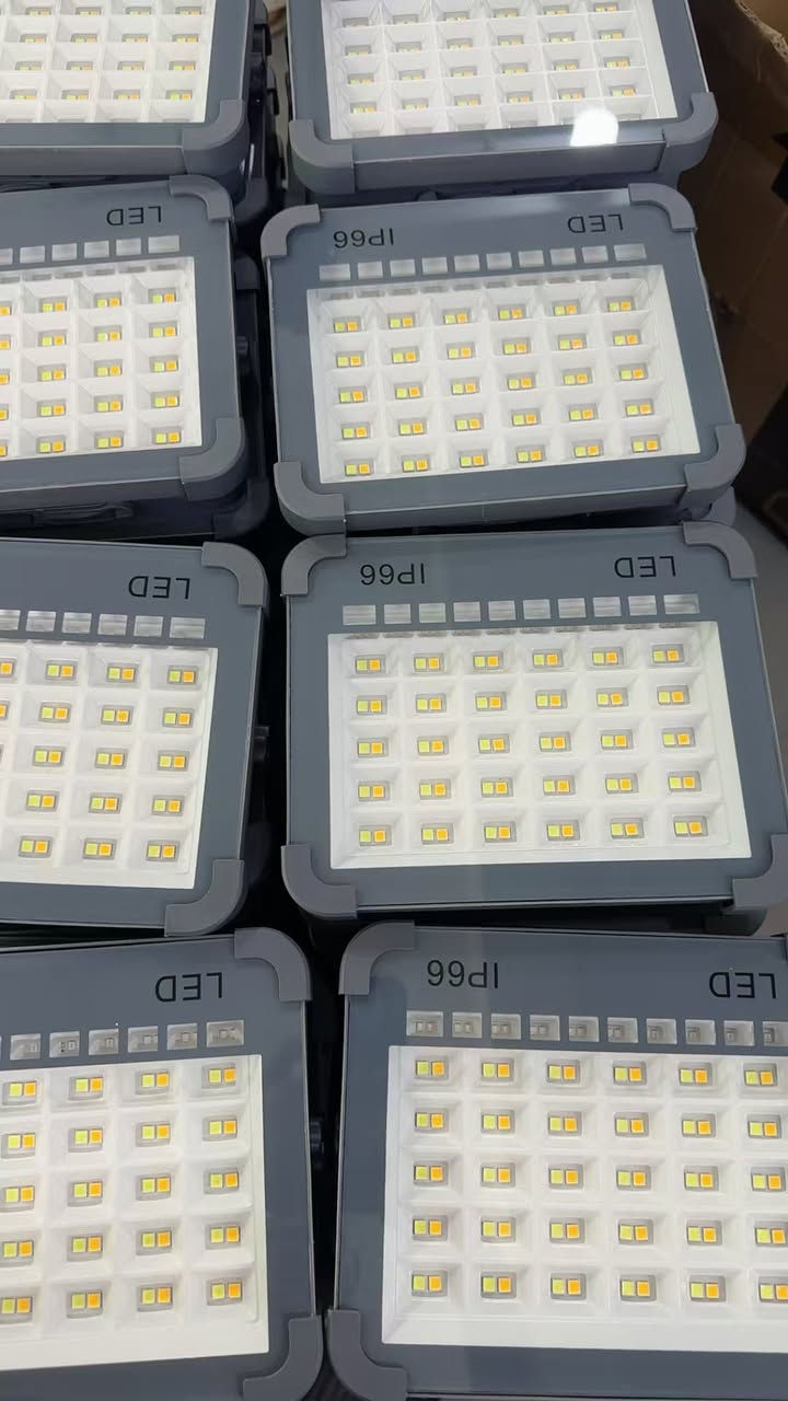 Solar outdoor lights - direct from factory, highly efficient and energy-saving, waterproof and durable. We accept orders - looking forward to working with you 🤝


**إذا كنت صاحب هذا الإعلان وتريد حذفه لأي سبب، رجاءا أرسل رسالة إلى الدعم الفني**
