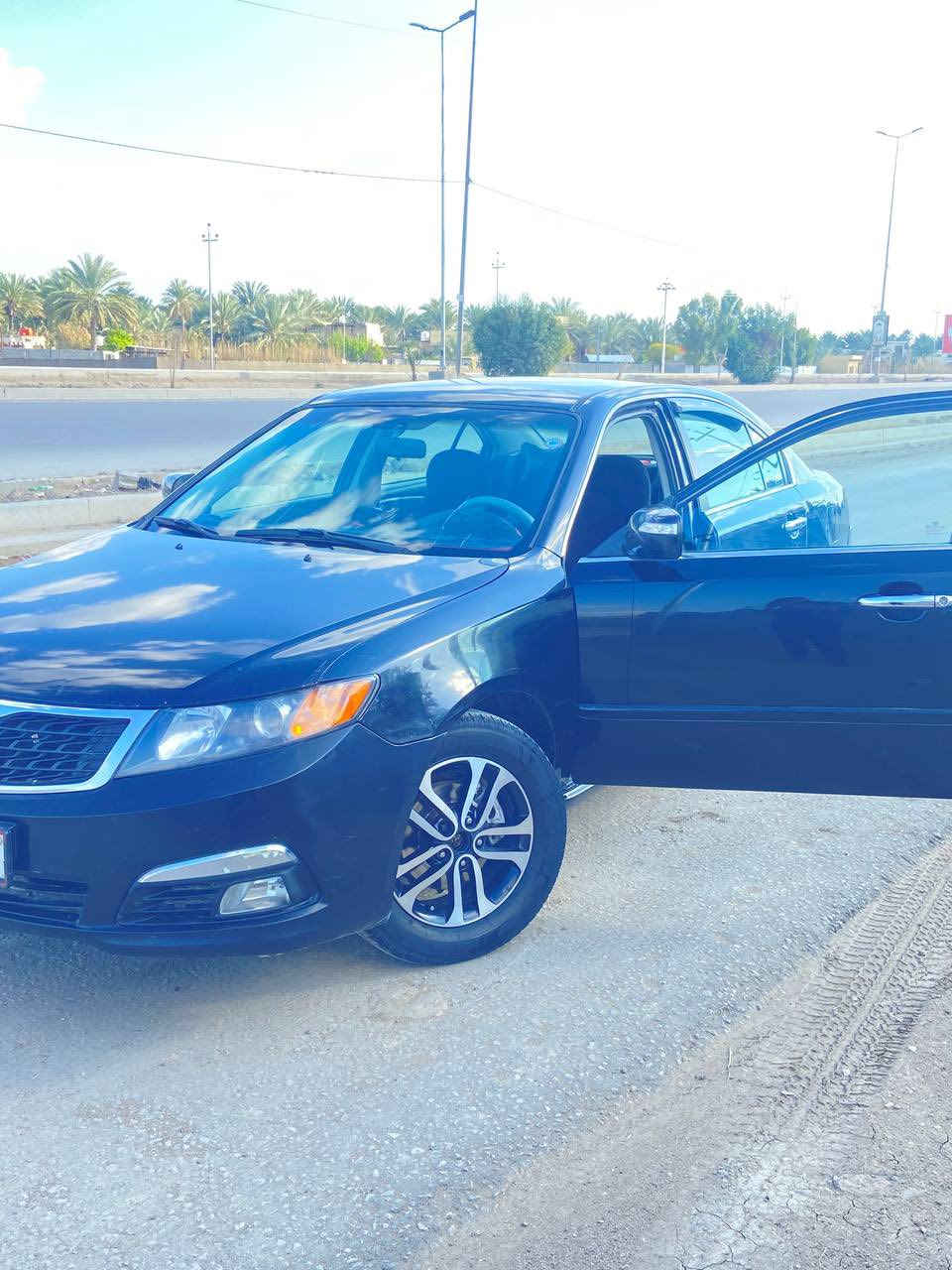 السلام عليكم كيا لوتز موديل 10 رقم سليمانيه تحويل او وكالة السونار موجود بالصور السعر 95 وبيها مجال 
***********
