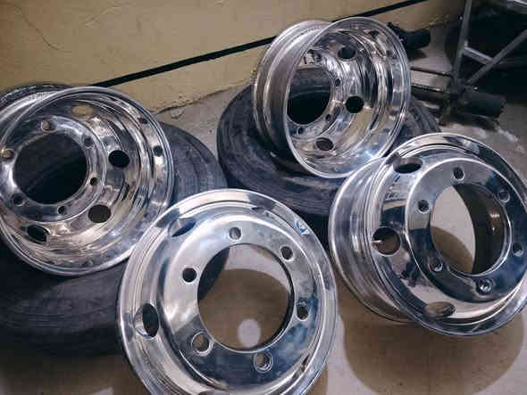 السلام عليكم للبيع ويل كروم ٦ برغي اتيكو
ألماني اصلي الثكيل جدد دخول جديد *********** العنوان كربلاء
