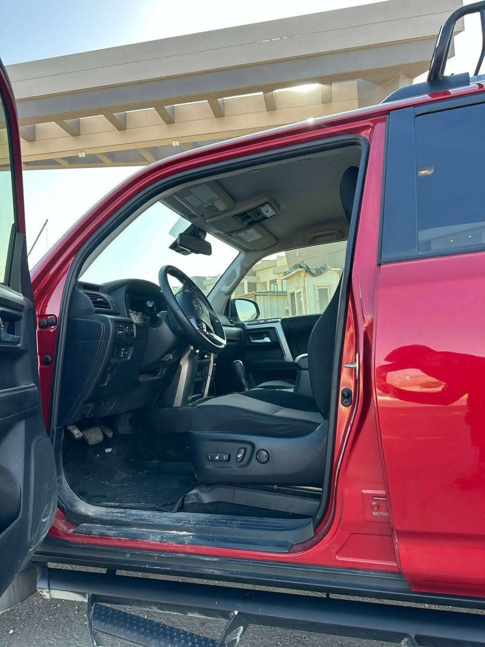 TOYOTA  4RUNNER 2023 SR5
~ تويوتا 4 رنر 
~ وارد أمريكا  السعر ٢٨٥  وبيها مجال 
~ موديل 2023
~ محرك 6 سلندر  / V6 
~ مواصفات SR5 فول 
~ بصمة 
~ شاشة كبير  
~ كاميرا 
~ ويل كب كرومة 
~ حجم تايرات ١٧🌀
~ ( ٥ )خمسة راكب 
~ ماشي ٦٢ الف ميل 
~ بدون ايرباك 
***********
مكاني كربلاء كربلاء, العراق
