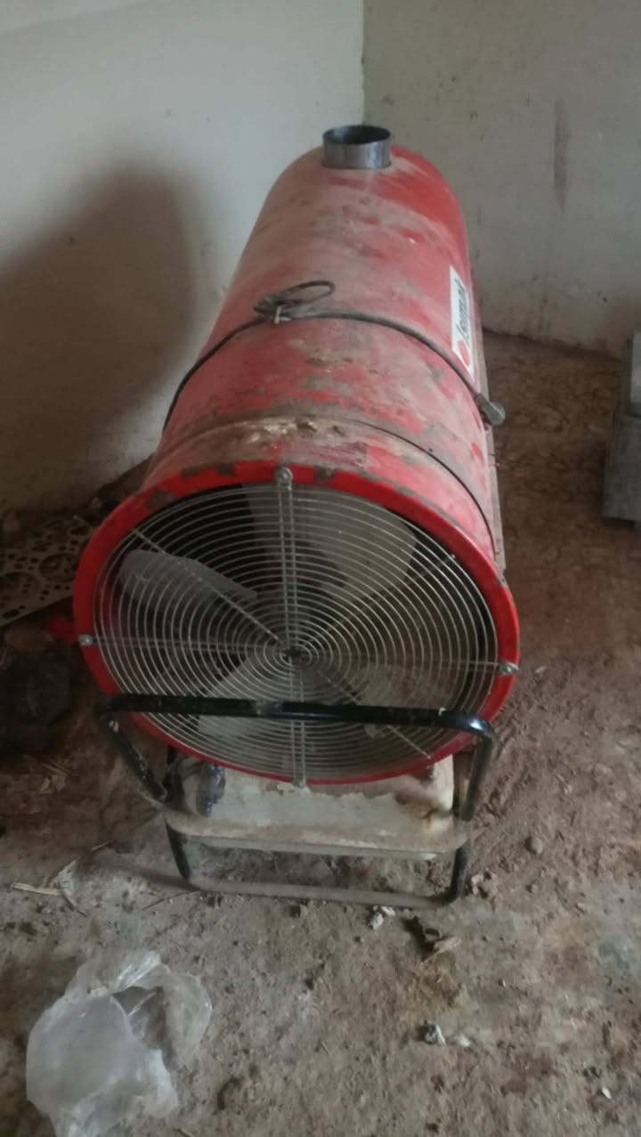 السلام عليكم عندي بيوت العدد اثنين اردني 24 قوس 56 متر العرض 9 نظافه درجه اولى العنوان محافظة كركوك قضاء الحويجه***********
