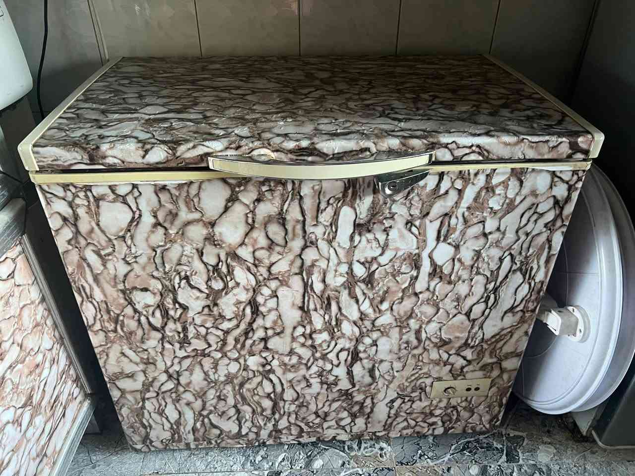 السلام عليكم اثاث بيت للبيع كل حاجة وسعرها.


**إذا كنت صاحب هذا الإعلان وتريد حذفه لأي سبب، رجاءا أرسل رسالة إلى الدعم الفني**