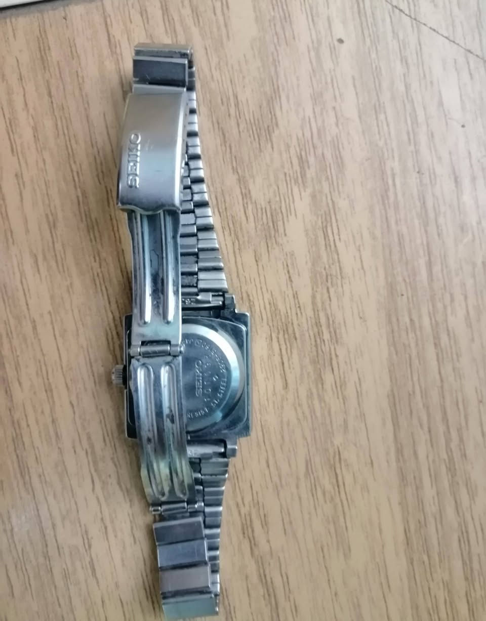 ساعه سيكو رجالي ملو اتومتك نادره جدا ف شكلها وحجمها ولونها زيرو ب 800ج /01206717181


**إذا كنت صاحب هذا الإعلان وتريد حذفه لأي سبب، رجاءا أرسل رسالة إلى الدعم الفني**