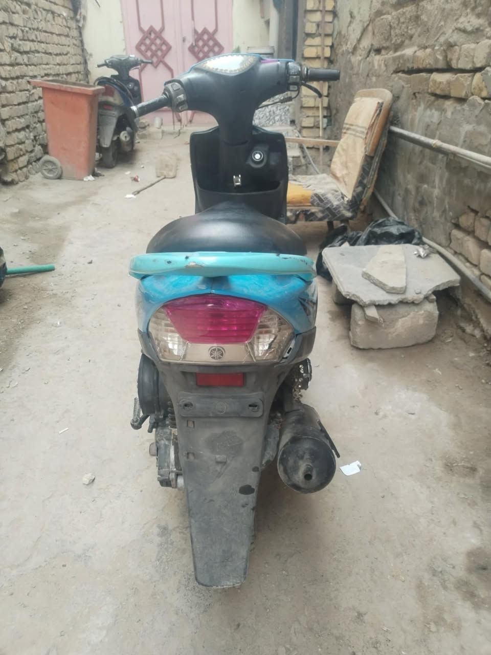 السلام عليكم شباب اني مكلف بنشر دراجه ماكس عدله للبيع 
السعر 750 شغاله مابيها شي ناصرية مركز ***********
