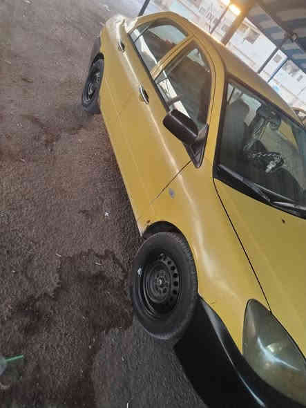 سلام عليكم لانسر مديل 10 سيارة تخم تاير  كهربائي شغاله الاستفسار على الرقم ***********
