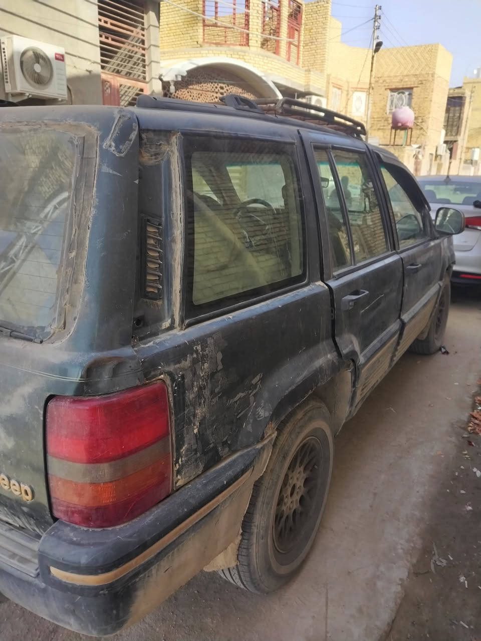 جيب شوروكي موديل 94 للبيع /العنوان ناصرية مدينة الصدر /رقم ألماني بغداد / الاتصال على الرقم ***********
