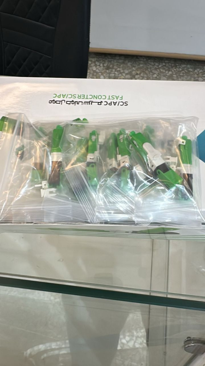 🔥 حل سريع واحترافي لتمديدات الفايبر 🔥
فيش فايبر GULF LINK – FAST CONNECTOR SC/UPC
🔹 فيش ضوئية أزرق / أخضر
🔹 تركيب سهل وسريع بدون لحام
🔹 ثبات عالي وإشارة قوية
🔹 يقلل الفقد ويضبط الشغل
🔹 مناسب للتمديدات المنزلية والشركات
💡 الخيار الأمثل للفنيين وأصحاب الشبكات
⚡ سرعة بالعمل + جودة مضمونة📦

📩 للاستفسار مراسلة الصفحه 
يتوفر توصيل  لكل لمحافظات
 
سعر الباكيت 70 الف


**إذا كنت صاحب هذا الإعلان وتريد حذفه لأي سبب، رجاءا أرسل رسالة إلى الدعم الفني**