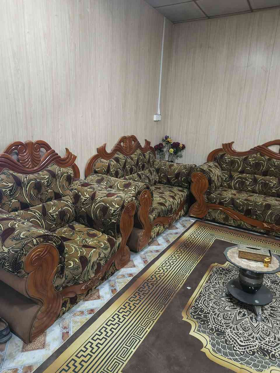 ديوان 5قطع للبيع السعر خاص
للاستفسار الاتصال ***********
