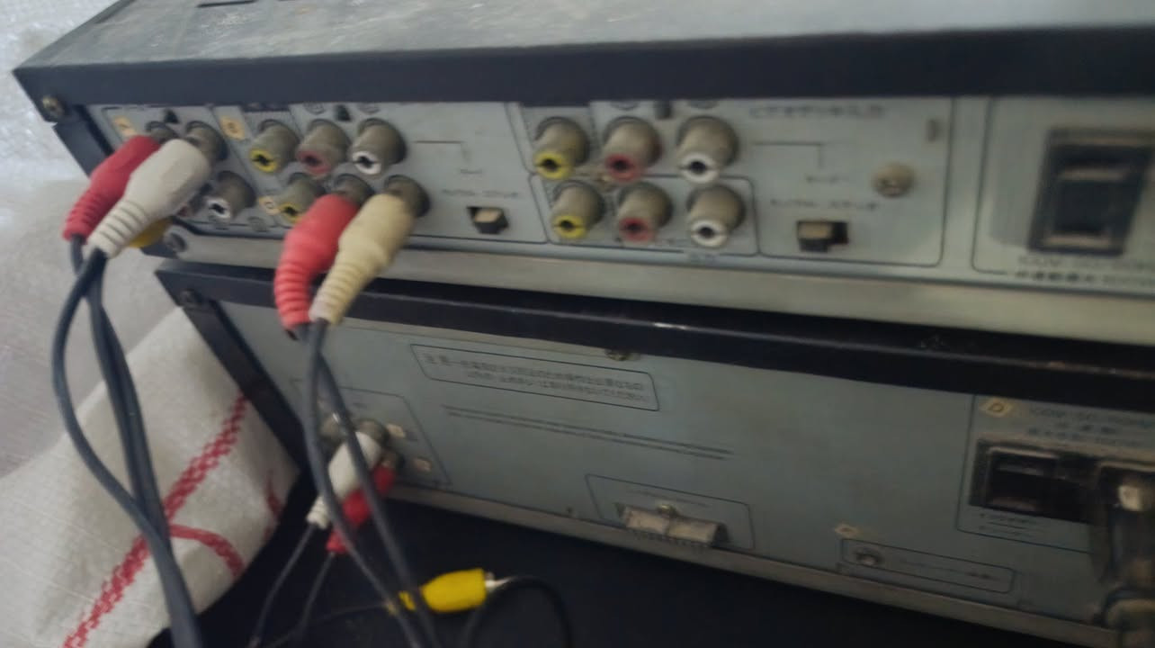 السلام عليكم قطعتين سانسوي مسجل وكلايزر شغالات مسجل شغال تفاصيل بالفديو بدون امبي فاير كهرباء 110 سعرهن 45 الف موجود خاص


**إذا كنت صاحب هذا الإعلان وتريد حذفه لأي سبب، رجاءا أرسل رسالة إلى الدعم الفني**