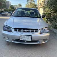 اكسنت موديل ٢٠٠١ للبيع اوامراوس السياره جاهزه كيرومكينه مكفولات صدر حل...