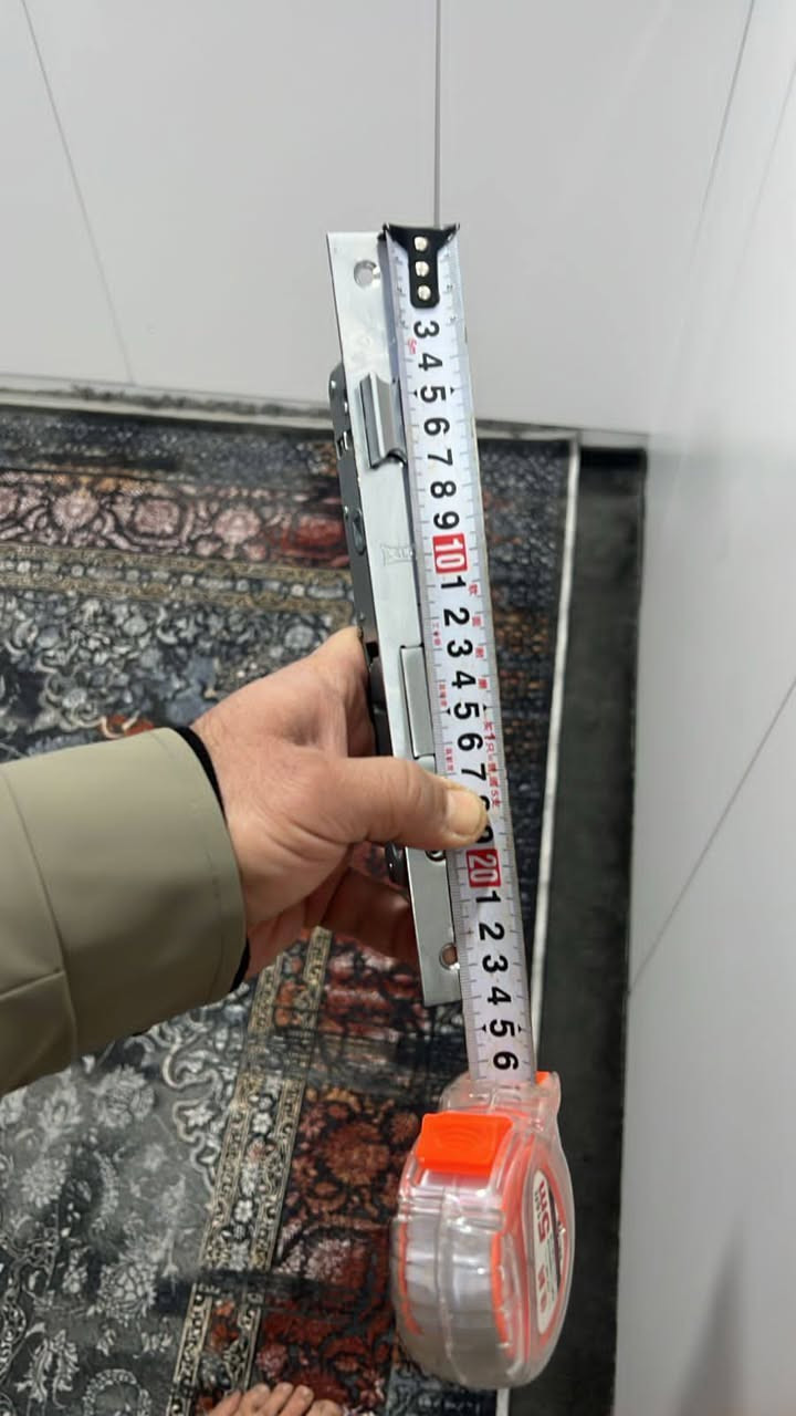 السلام عليك 
متوفر جملة كيلون حمام و غرفة و كيلون المنيوم 
و جززة 5 مفتاح.   جملة والمفرد


**إذا كنت صاحب هذا الإعلان وتريد حذفه لأي سبب، رجاءا أرسل رسالة إلى الدعم الفني**