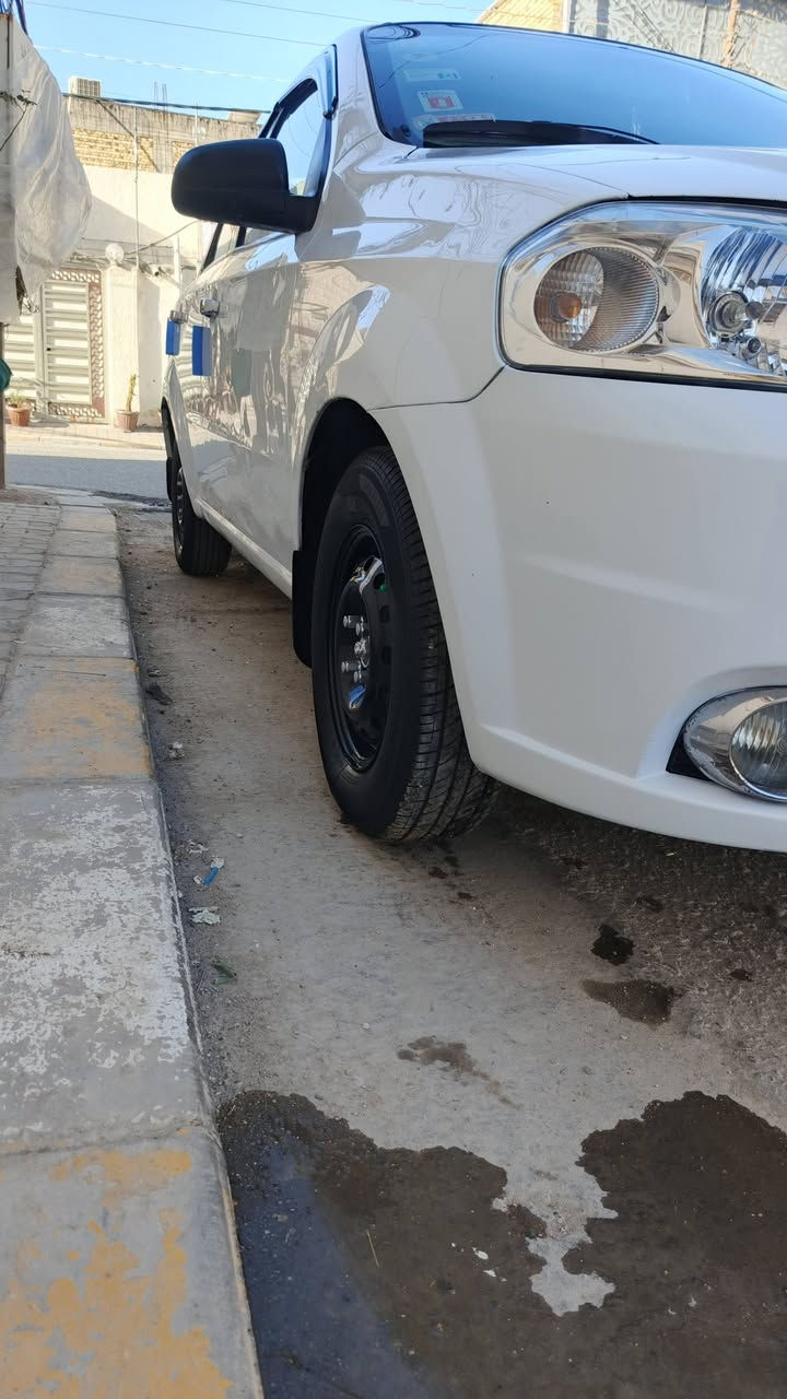 افيو للبيع موديل 2013
ثلاث قطع صبغ بدون داخل 
مكينه 1600 خليجي كفاله 
كير كفاله 
تبريد ثلج
حداديه جديده
كهربائيات جاهزه 
شاشه + دوشمه جديده 
السعر 67$ وبيهه مجال بسيط 
العنوان النجف  ***********
