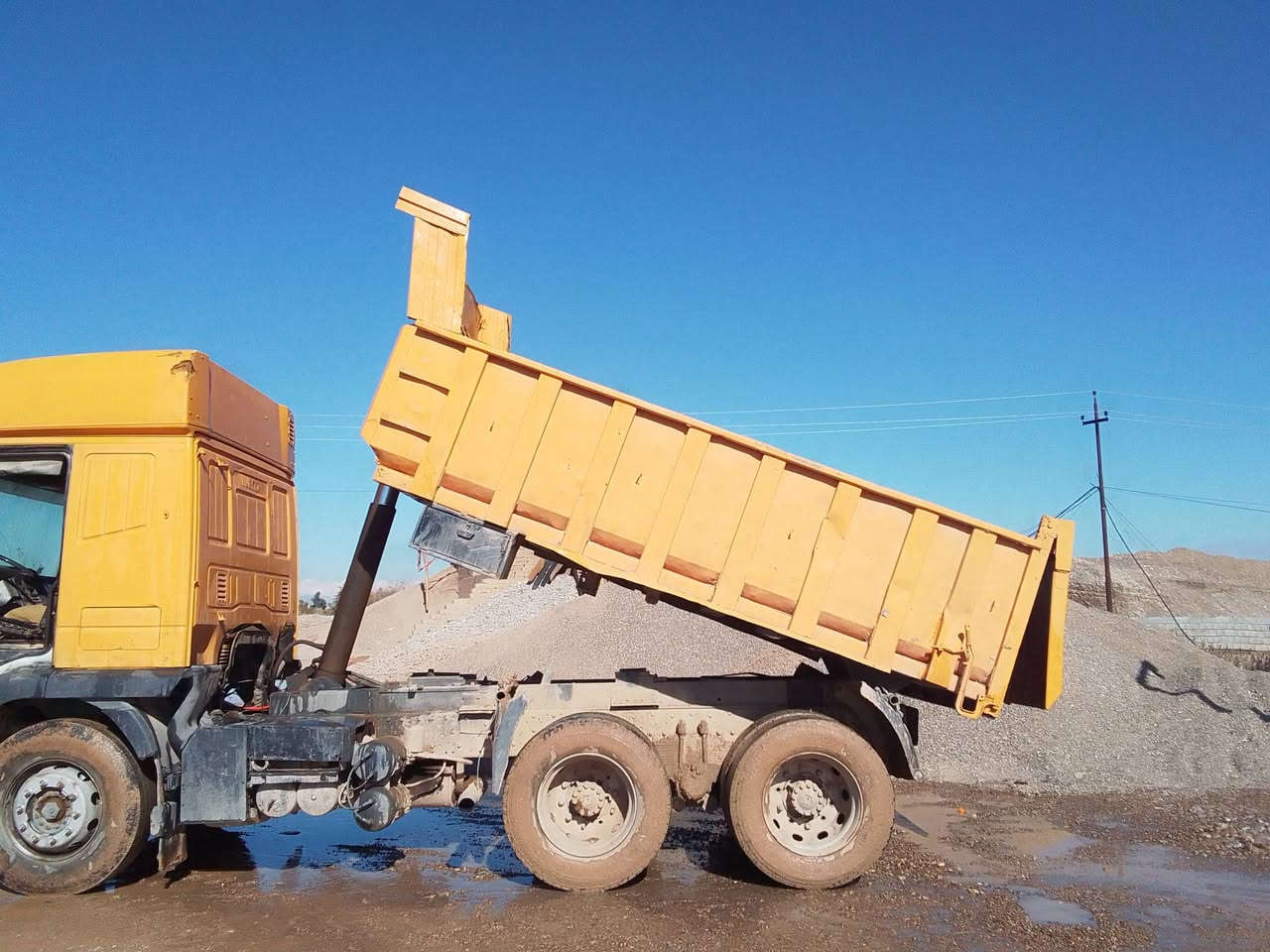 للبيع شفل مع قلاب ***********
