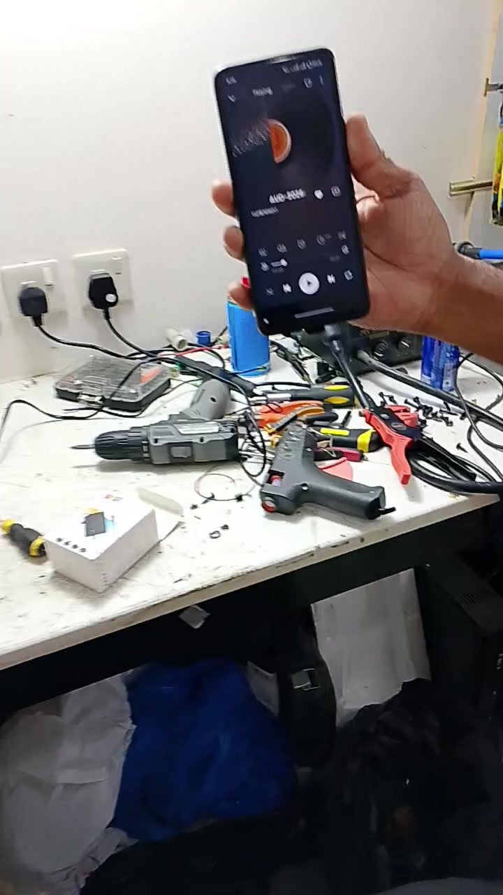 الناس ام صورم اللى بتتريق على خبازو
ايوة احنا مهندس صيانه وبنشتغل فى السعوديه وعندنا مراكز فى السعوديه ومصر

وتحت السلم ديه انتاا  اللى تعرفو وكنت بتقعد فى كتير 

خف صورم شويه السعر مجننك 

وربنا 150 وكسبانين كمان


**إذا كنت صاحب هذا الإعلان وتريد حذفه لأي سبب، رجاءا أرسل رسالة إلى الدعم الفني**