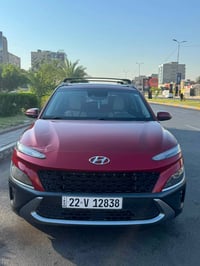 كونا 2023 فول موآصفات بدون فتحه ماشيه 41 الف ميل حادث كلش خفيف الواجهة...
