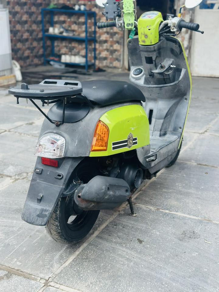 السلام عليكم دراجه بوليس لبيع
السعر ٦٥٠ الدراجه كامله وما بيه أي نقص مكاني مدينه الصدر ***********
