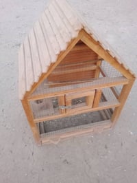 للبيع: يصير لنوع لطيور زينه. ويصير تلعيك بل حايط. وخاص مفتوح وهذا رقم ...