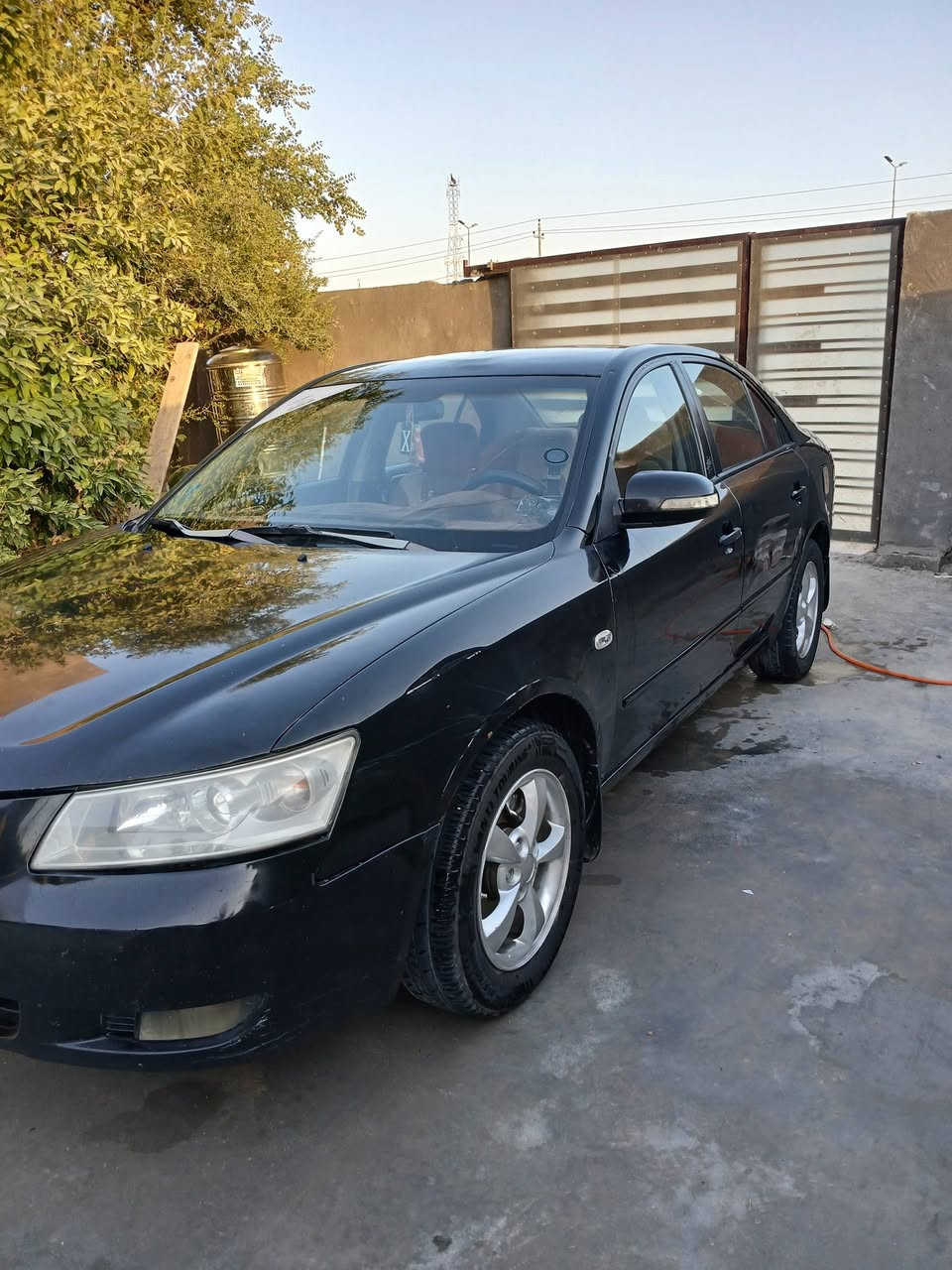 السلام عليكم سوناتا ٢٠٠٨ وراد كوري محرك ٢٠٠٠ بيها قطع صبغ ابيع احزام رقم مميز وترهم مراواس بسياره عاليه *********** ***********
