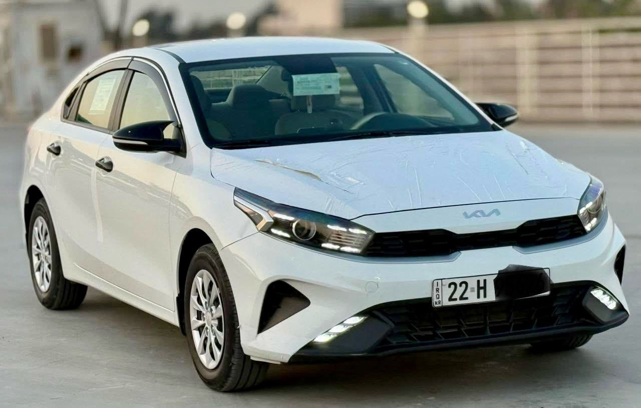 السلام عليكم للبيع كيا سيراتو موديل 2024 
مكينه 2000 تبريد قطعتين رقم أربيل تحويل أو وكاله باأسم شركة سعد ماشيه ١٩ الف مكفوله من الصبغ 
بيه طخه خفيفه جوه الرقم ومكحلها فقط 
مكاني الصويره 
الاتصال ***********
