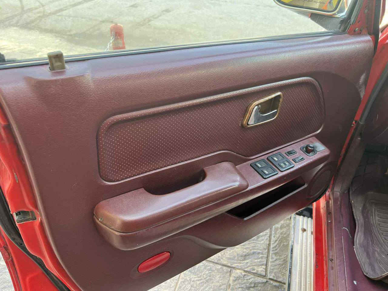 بەناوی خوای گەورە
ماڵی دۆست نمونەی هەرزانیو جوانیو خاوێنی هەموو گیانی نمونەیە 
پیکاب دێر مۆدیل 2009 بیلاد کابریتەر دەشبوول مەرزیە مەنەفیستو وەکالە ئەسڵی فسفۆر بشەرت
ماڵی دۆستەو بئ مەسرەفە شانسی لۆکە 
گێروو مەکینەی بەشەرت مەزبووتە لیخورینی زۆر خۆشە چرپەی تێدانیە ماشاڵڵە
هەمووگیانی مەزبووتە
 چوار جام کارەبایە ویل کەپە 
ناو سورە بەرە دەرگەو ناوی لۆکە
بەنزین کەم دەخوات مەسڕوفی نیە 
شوێن رانیە 
نرخی ٢٨وەرەقەو مجال
شوین : خەلەکان
***********
