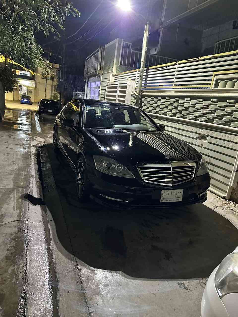 السلام عليكم 

مارسدس  VIP  للبيع 

حجم 550 موديل 2006 محدث 2013
مكفوله من كلشي فقط دعاميات والدوسات البلاستك مصبوغات لاغراض التحديث والسونار موجود 

مكينة وكير كفالة

ثلاجة خلفيه
تانكي مع المحتويات جديده
شديتلة منظومة غاز ايطالي

تمشي 480 كيلو متر ب 9 الاف دينار بدون ادوانز نهائيا 

صذر امامي مضبوط عربانة خلفيه جديده
كفاله السيارة

رقم بغداد وبأسمنا 
سنويه لغايةً 2029
فووول

بيع سريع
للتفاصيل
يرجى الاتصال او مراسله واتساب
***********
مكاني كركوك // مركز المدينة
