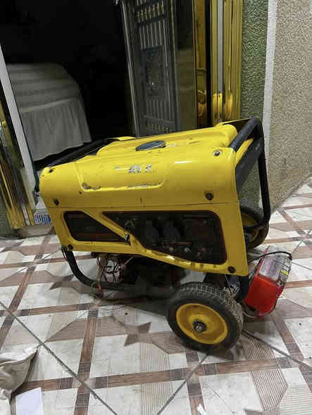 مولده للبيع شغاله وكلشي مابيها سلف شغال حبل مابي شي صوتها مابي خلل السعر 170 وبي مجال بسيط نقصهاا فقط واشر كابريتر وحتى الكابريتر جديد *********** كربلاء
