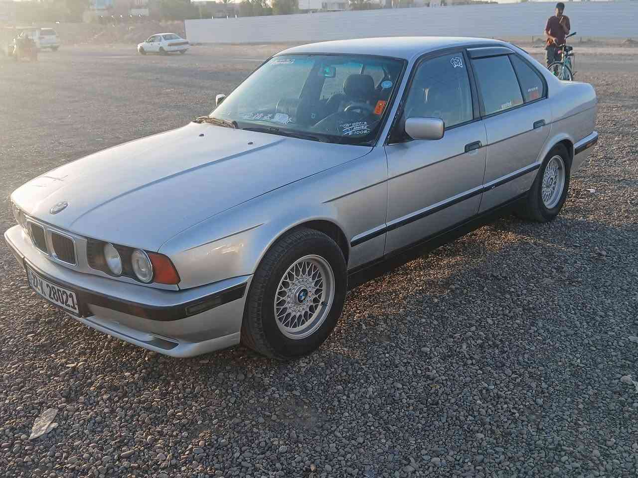 Bmw 525 1990
مسكر 25 اصل 
كير ومحرك كفاله 
حداديه جديده 
تخم تاير جديد
غرفه جلد 
شاشه 
ويل خليه اصلي
رقم اربيل دولي شرط التحويل والغرامات مكاني صلاح الدين الاسحاقي السعر ٦٠ وبيهه مجال ***********
