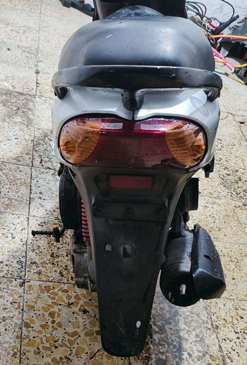 السلام عليكم دراجة ماكس قجمه لبيع سعر 350 وبيها مجال بغداد مدينة الصدر قطاع ١٧ هاتف ***********
