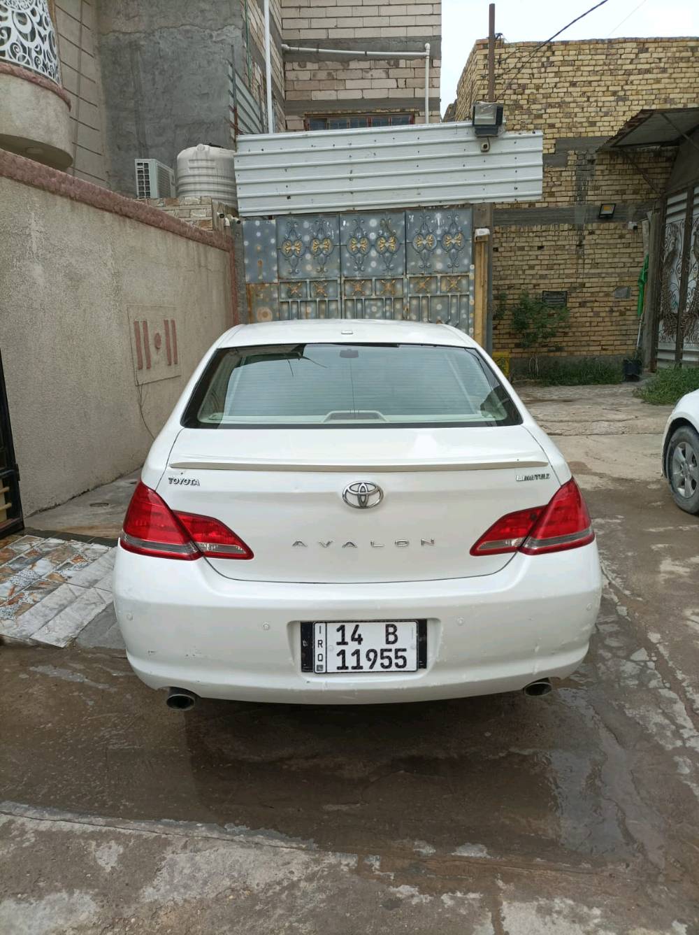 تيوتا افيلون مديل 2010 وارد خليجي فول لميتد كفاله عامه كير محرك شاصي فقط بيه قطعه وحده صبغ اثر شخوط للاستفسار الاتصال على ***********
