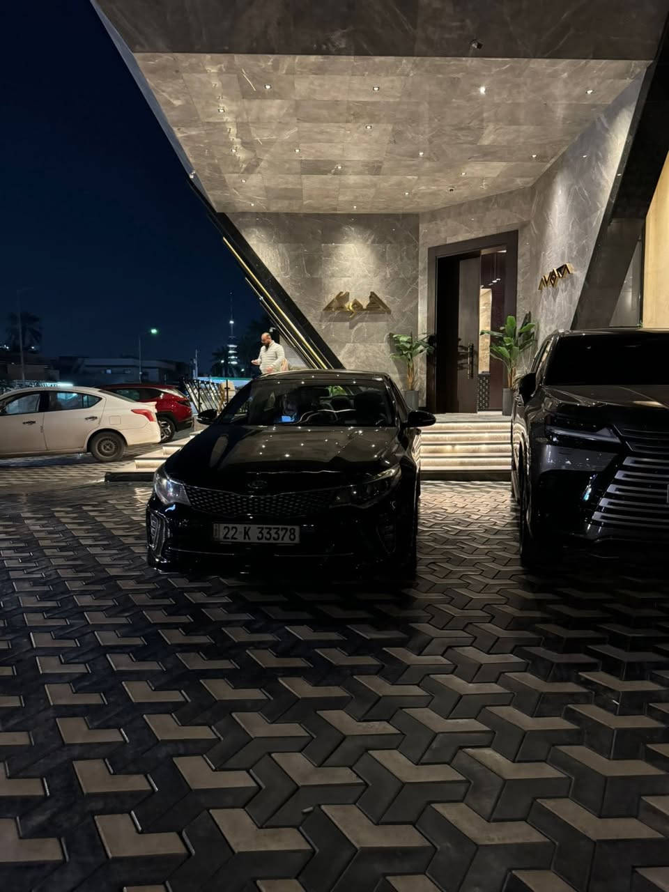 كيا اوبتما 2018 . EX
رقم اربيل الجديد (شبه مميز) باسمي سنوية هزة كلها جديدة 

فول مواصفات السيارة 1/1 

-بانوراما قطعتين ثلاث طكات
-بصمه تشغيل بصمه أبواب + صندوق بصمه  
-شاشه كبيره لمس + خرائط بلادي
-نضام ابل كار بلي واندرويد اوتو 
-كامره دواره خلفيه 
-سايد بريك بصمه كهربائي
-نضام اوتو هولد بصمة وتوقف ذاتي
-حساس خلفي بلادي 
-رادارات خلفي أمامي جانبي
-تبريد بيانو شاشه قطعتين امامي خلفي 
-فول تحكم ستيرن جهتين
-تحديد مسار + رادار مانع تصادم ( قيادة ذاتيه)
-كشنات جلد اسود بلادي مدوشمهة فوكا جلد درجة اولى
-كشنات الامامي كهرباء و٣ وضعيات خزن ميموري
-شاشه أعطال بالدشبول
-تبريد وتدفئة بالكشنات الاماميه 
-ويل بلادي قياس 18 شادله تخم تاير نكسن جديد ٢٠٢٥
-اربع وضعيات قياده ايكو وسبورت وسمارت وكومفورت
-نظام ترحيب +يدات نيكل اضائه ترحيب عند الاقتراب
-لد أمامي نهاري 
-تطعيم صاج جوزي طوخ بدواخل السيارة 
-مري جانبي شفط + ترحيب تنفتح عند الاقتراب 
-لايت زنون عالي ناصي بلادي قوي جداً 
-كشاف زنون بلادي 
-بكلايت لد بلادي وصندوق ذكي يفتح عند الاقتراب 
-سستم 9 سماعات ودمام مضخم صوت خلفي بلادي ماركة harman&kardon صوت يخبل 

السيارة وارد امريكي (كلين تايتل)
بدون حادث بدون صبغ بدون ايرباك 
تفحص وين متحب وصور امريكا موجودة
كير محرك كهربائيات كلها كفالة 
مكينه  2400 GDI جداً نشطه وناعمه عل بلاد 
بانزين فقط محسن ودهن وصيانه دورية بشركة كيا  
ماشية ١١٥ الف السيارة استخدام شخصي كله محسن ودهن شركة
السعر : $160 
للاستفسار : ***********
